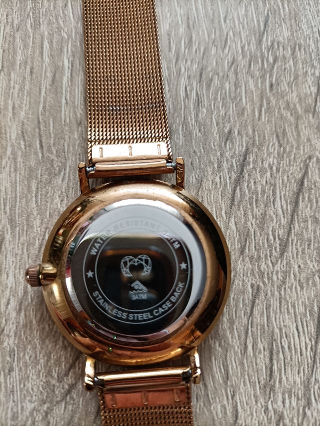 Reloj mujer / Reloj dorado