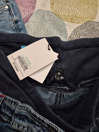 Pantalones premamá El Corte Inglés 38 y Primark 34