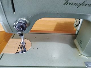 Máquina coser Refrey Transforma 427