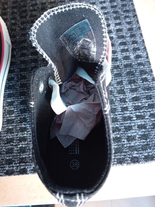 Zapatillas estilo Converse pintadas a mano UNICAS!