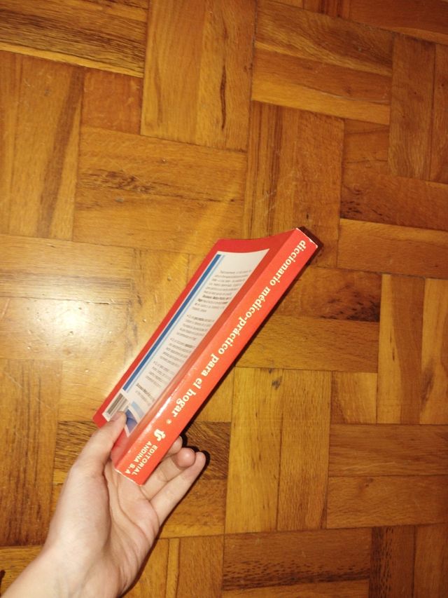 Diccionario médico - práctico para el hogar