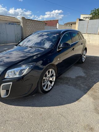 Opel Insignia 2011