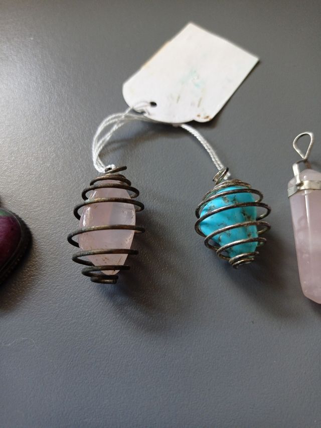 Pietre, minerali, ciondoli