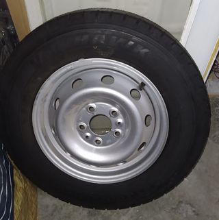 Neumático Firestone 205 70R 15C