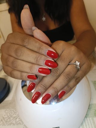 Servicios de uñas a domicilio 
  8:00am 12:00pm