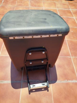 Baúl correos adaptado al vespino