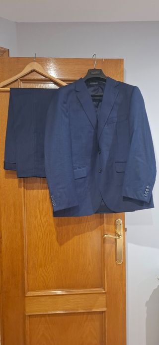 Traje azul caballero talla 52