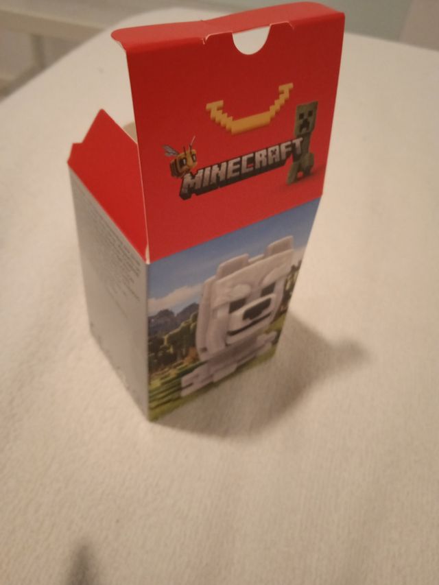 MINECRAFT HAPPY MEAL