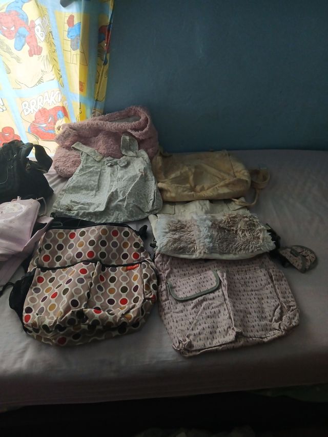 6 Bolsos bebé - varios estilos