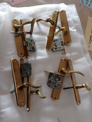 Manetas de puerta completas..marca tesa