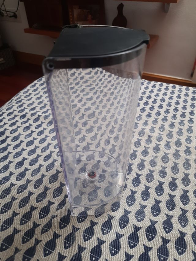 Depósito agua Nespresso XN100