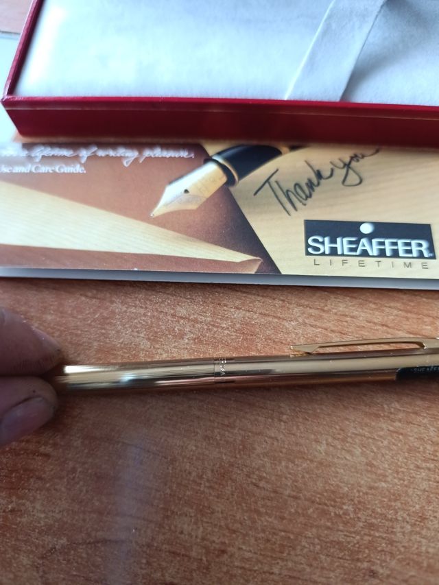 Nuova penna Sheaffer placcata in oro