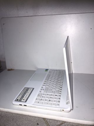 Acer Aspire V3 572G i7 4th Gen