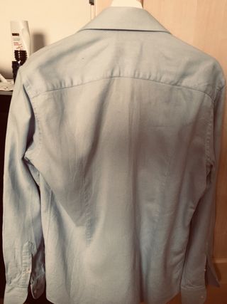 camicia uomo azzurra Dan John indossata una volta