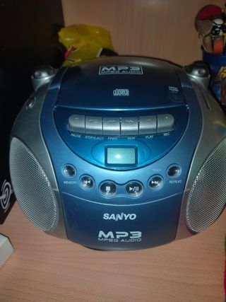 Radio Portátil SANYO MP3