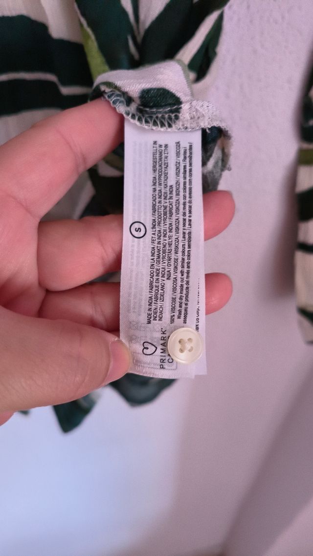 Blusa estampada hojas verdes Talla XL