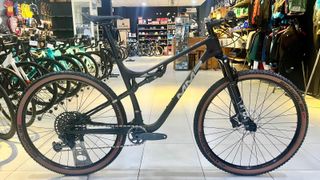LIQUIDACIÓN MMR KENTA DOBLE BTT CARBONO