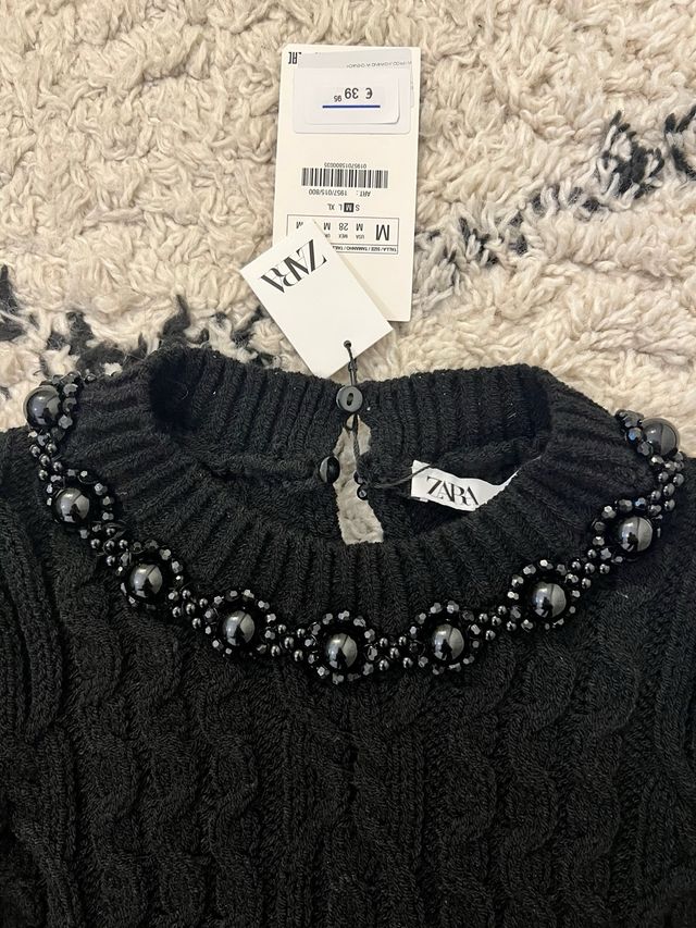 Jersey punto abalorios Zara