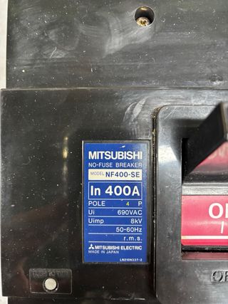 Interruptor automático Mitsubishi NF 400 SE 4 polos