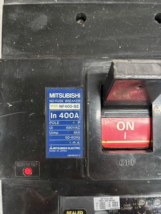 Interruptor automático Mitsubishi NF 400 SE 4 polos