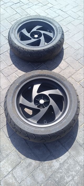 2 llantas de 16"