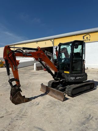 Excavadora Doosan DX27