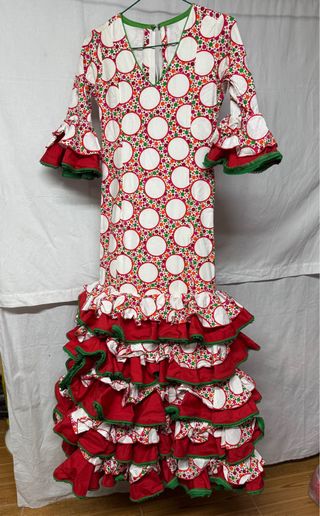 Traje gitana lunares rojo-blanco. Talla 34