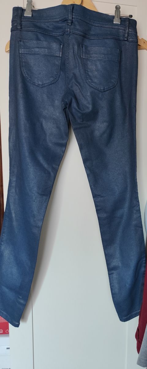 Vaqueros Benetton -talla 28- azul metalizado
