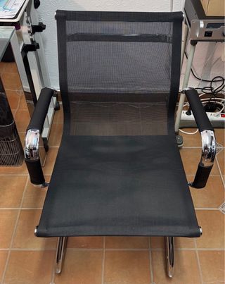 Silla escritorio metálica fija sin ruedas