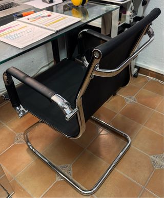 Silla escritorio metálica fija sin ruedas