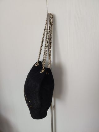 Bolso bombonera, negro terciopelo tachuelas