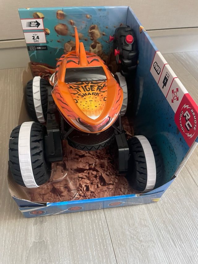 Hot Wheels Monster Trucks Coche Teledirigido Coche de Juguete Radio Control teledirigido Tiger Shark Unstoppable vehículo Todoterreno 4 años HGV87