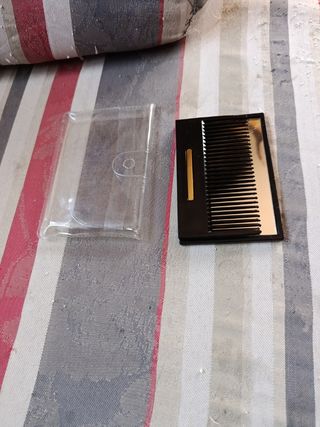 Espejo y peine de bolsillo