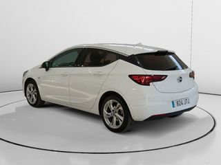 Opel Astra Dynamic S&S