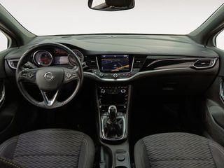 Opel Astra Dynamic S&S