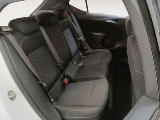 Opel Astra Dynamic S&S