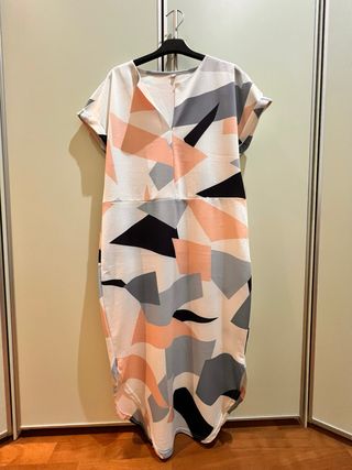 Vestito fantasia geometrico rosa, celeste e bianco