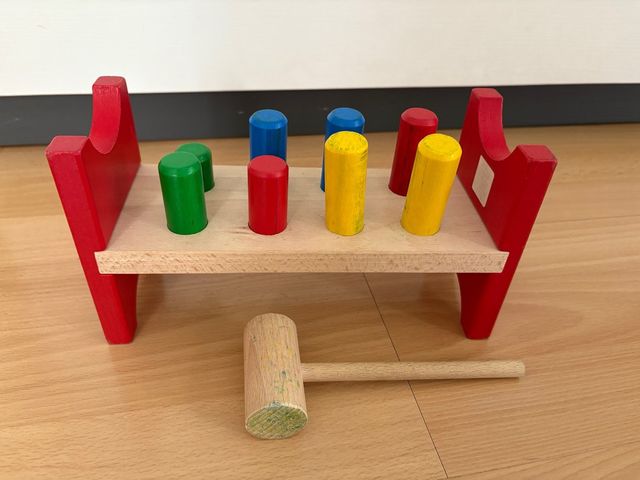 Juego de martillo de madera