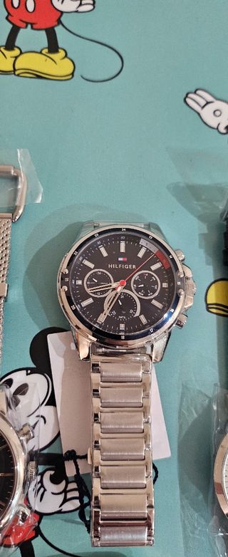 Relojes Armani & Tommy Hilfiger