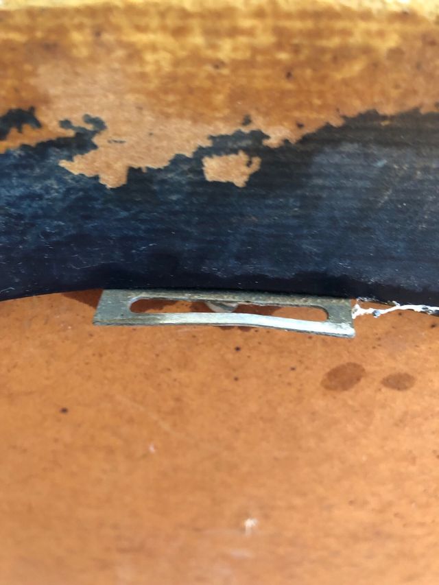 Espejo ovalado negro con 2 apliques