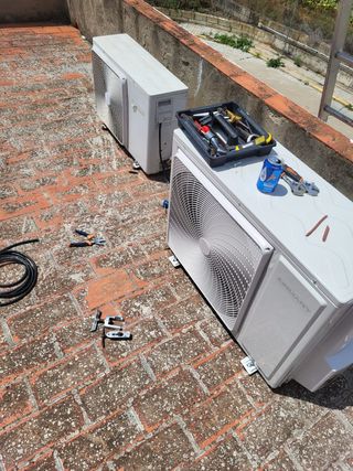 Instalador técnico aire acondicionado 
