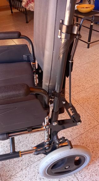 SILLA DE RUEDAS PARA INTERIOR