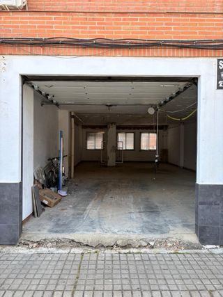 Puerta garaje automática seccional con motor DEA