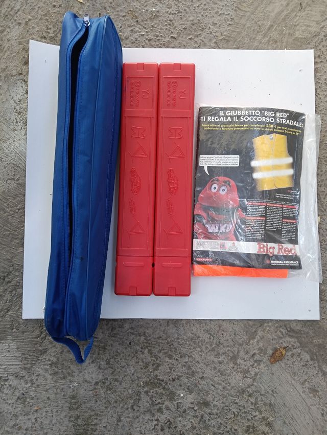 Kit emergencia coche: 2 triángulos + chaleco
