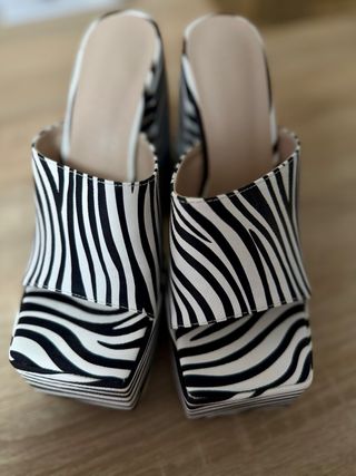 tacones zebra