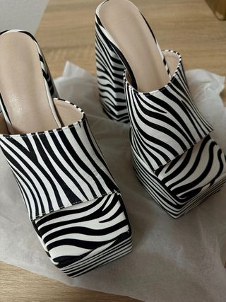 tacones zebra
