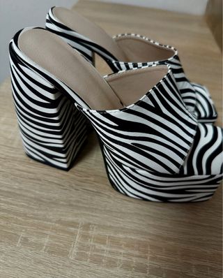 tacones zebra