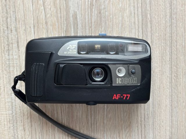 Ricoh AF-77 Cámara compacta