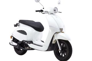 Daelim Besbi 125cc blanca