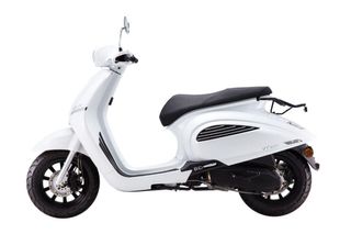 Daelim Besbi 125cc blanca